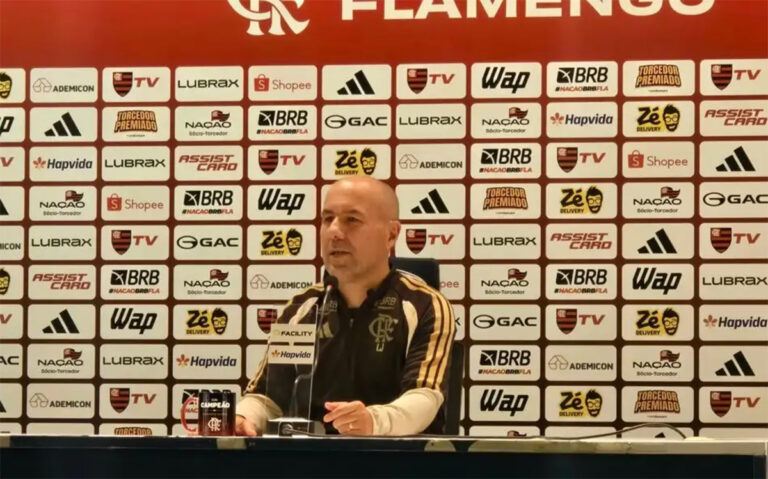 Leonardo Jardim analisa triunfo sobre o Fluminense e fala sobre Pedro e Rossi
