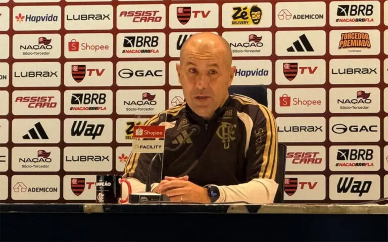 Leonardo Jardim elogia Flamengo após vitória e comenta sobre Libertadores e clássico contra Vasco