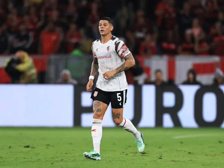 Flamengo enfrenta desafios legais para reverter eliminação na Libertadores