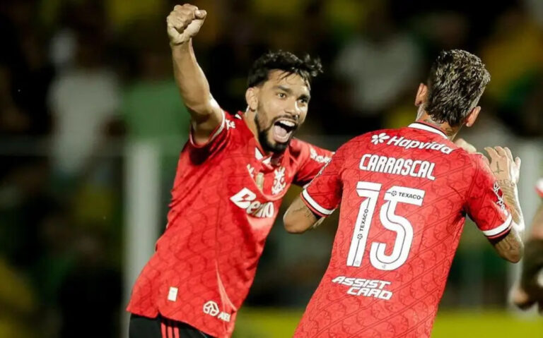 Flamengo enfrenta possível multa de R$ 7,6 mil por cartões na Libertadores