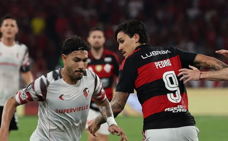 Flamengo é eliminado da Libertadores após desempenho ofensivo abaixo do esperado