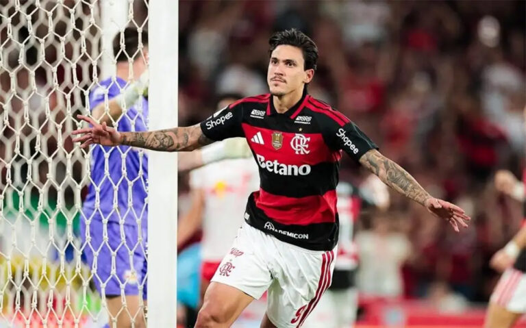 Pedro se destaca como titular e pilar do Flamengo na corrida pelo título do Brasileirão