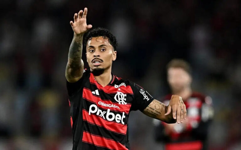 Flamengo se prepara para nova negociação de Allan, que pode retornar em 2027
