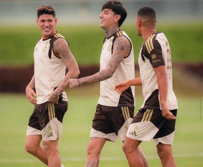 Flamengo reinicia treinos e se prepara para duelo contra o Grêmio